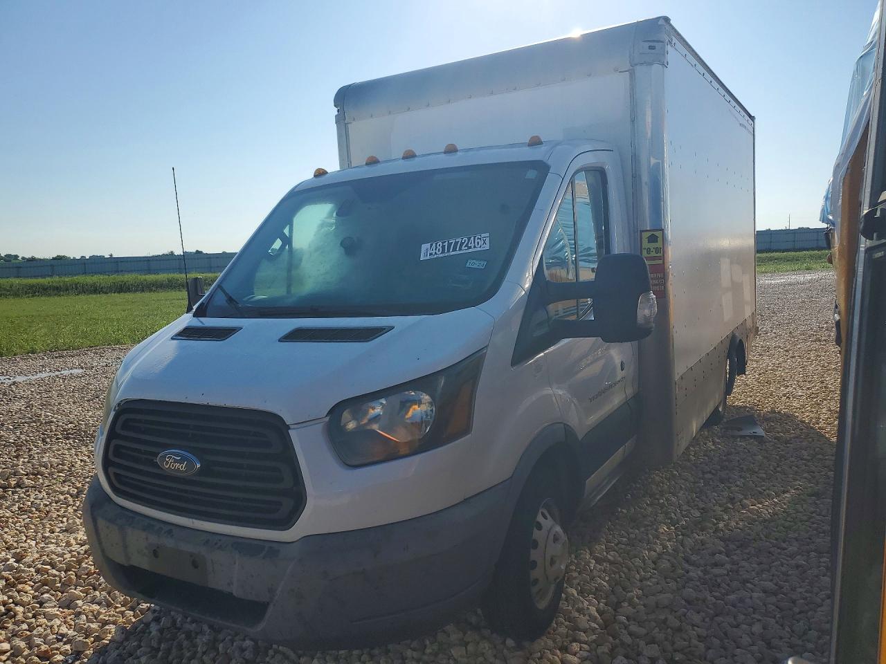 Salvage Ford Transit Image