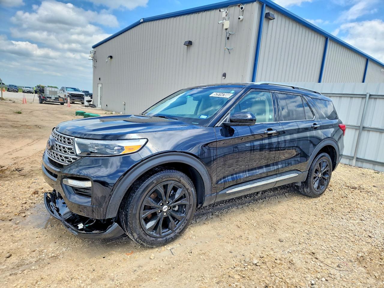 Salvage Ford Explorer Image
