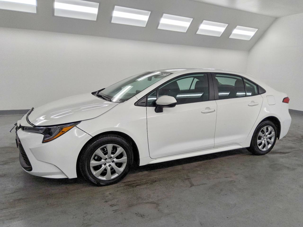 Salvage Toyota Corolla Image