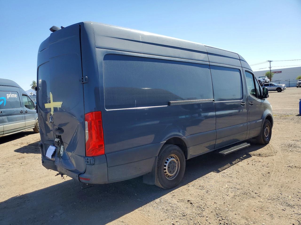 Mercedes-Benz Sprinter 2500