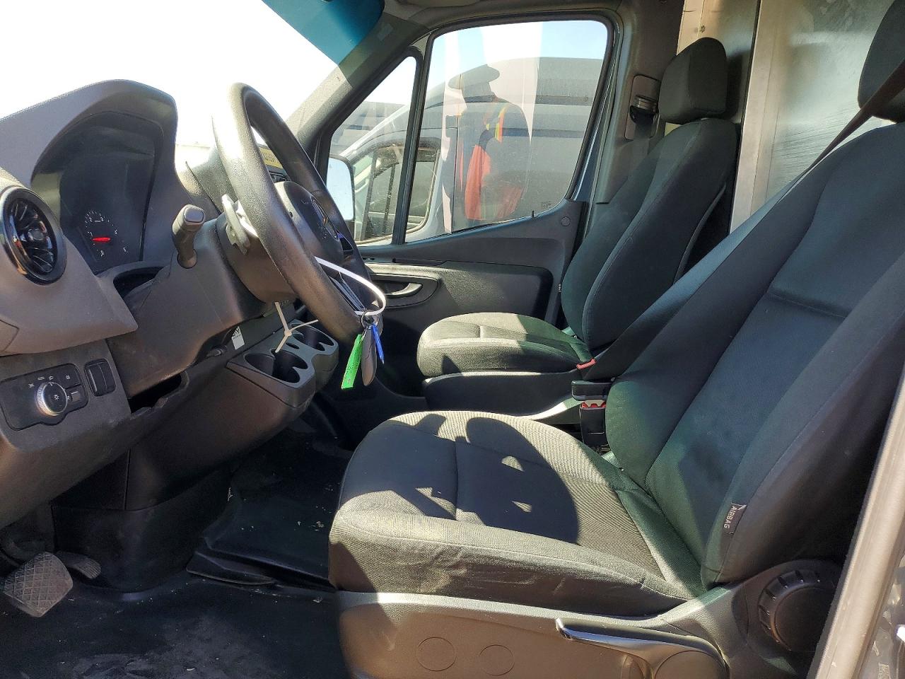 Mercedes-Benz Sprinter 2500