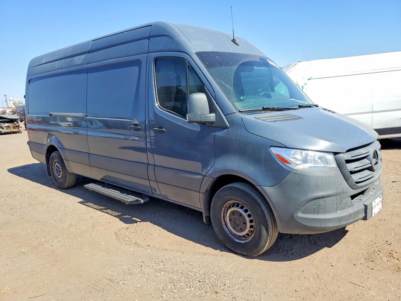 Mercedes-Benz Sprinter 2500