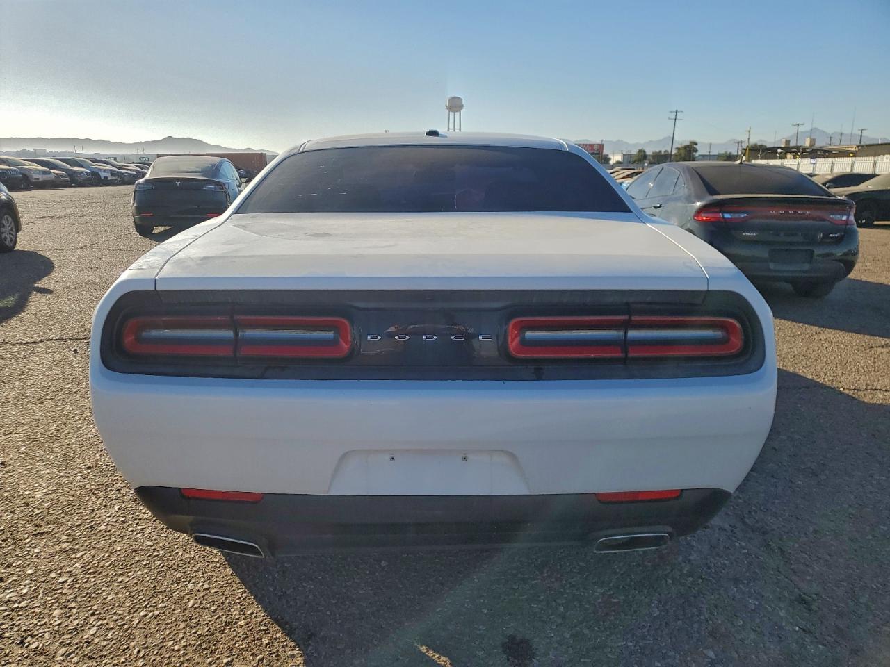Dodge Challenger Sxt