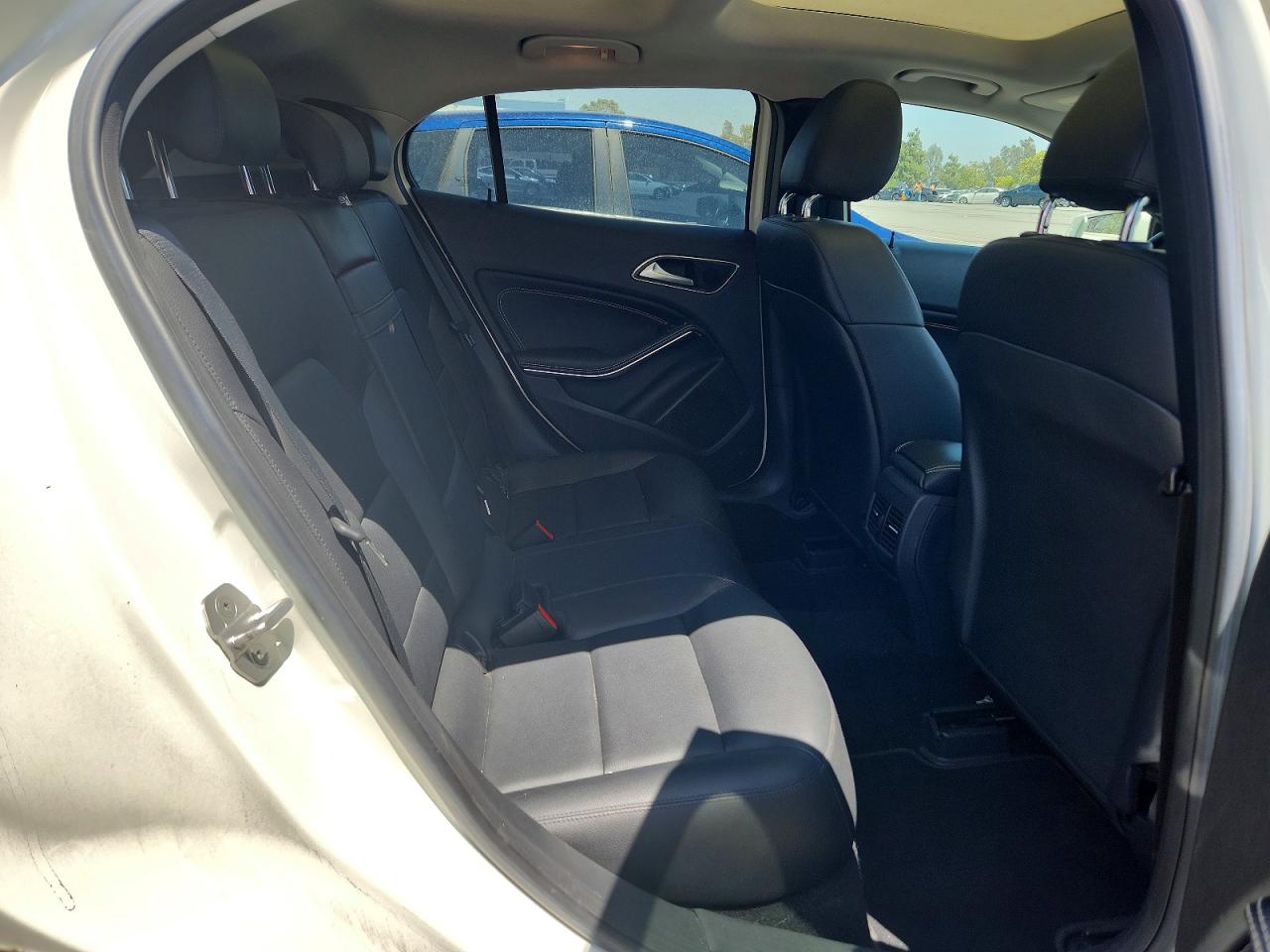 Mercedes-Benz GLA 250 4matic