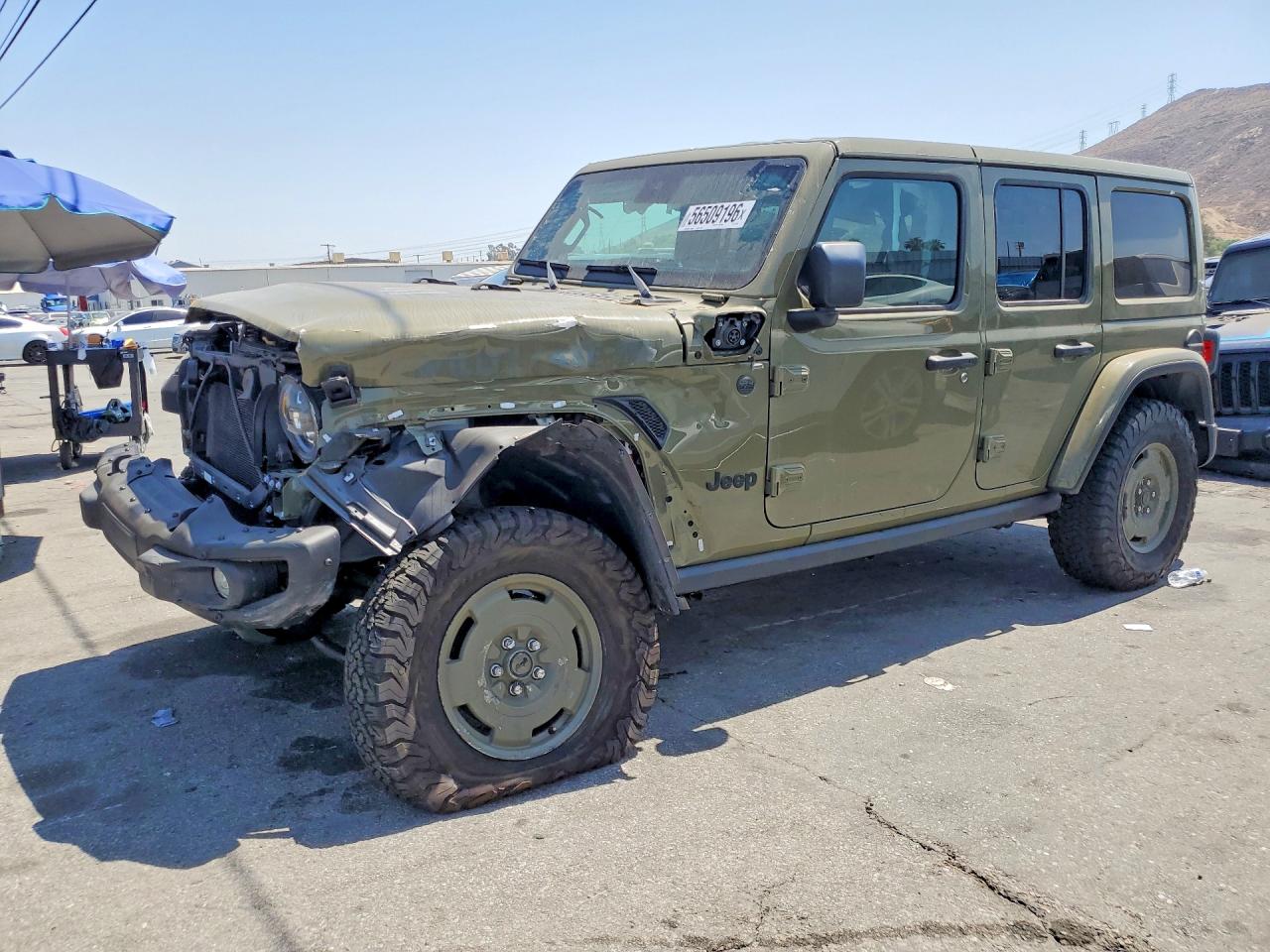 Salvage Jeep Wrangler Image