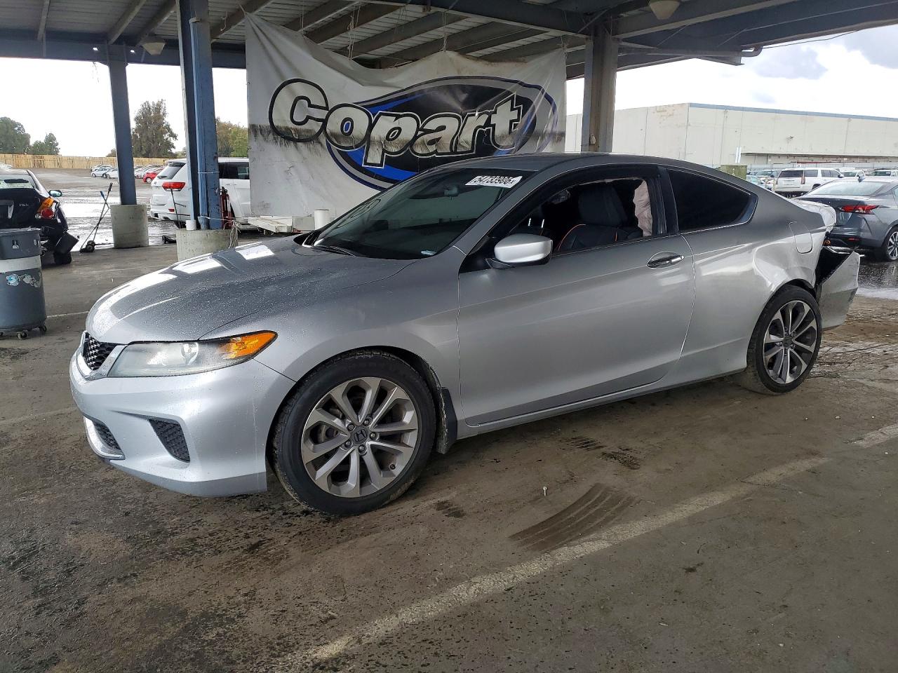 Salvage Honda Accord Image