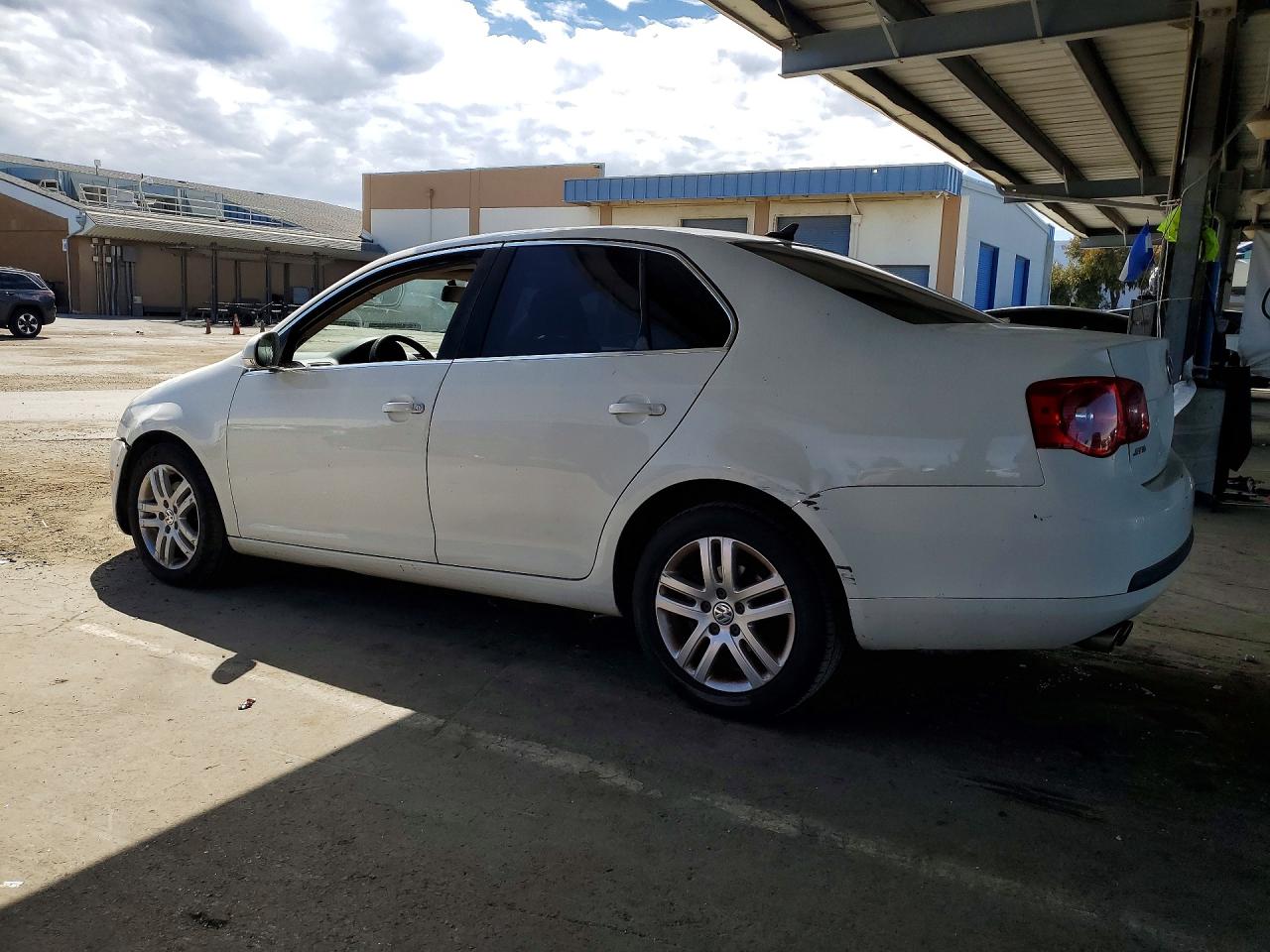 Volkswagen Jetta 2.5 Option Package 1
