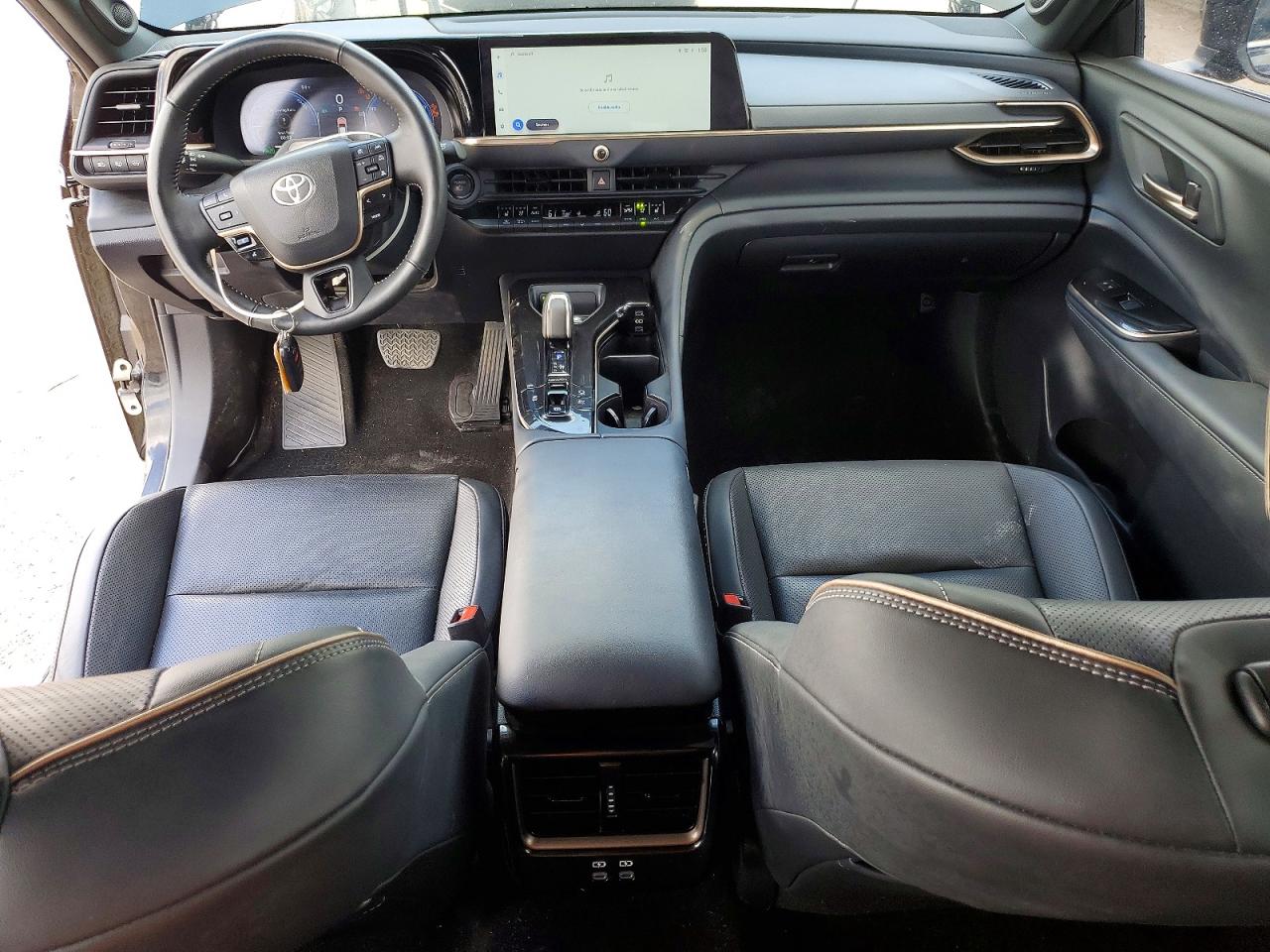 Toyota Crown Signia Limited