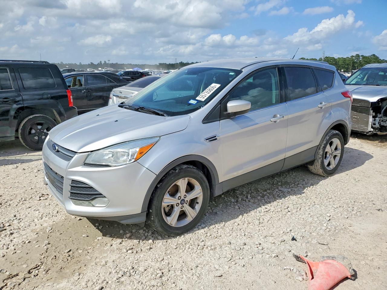 Salvage Ford Escape Image