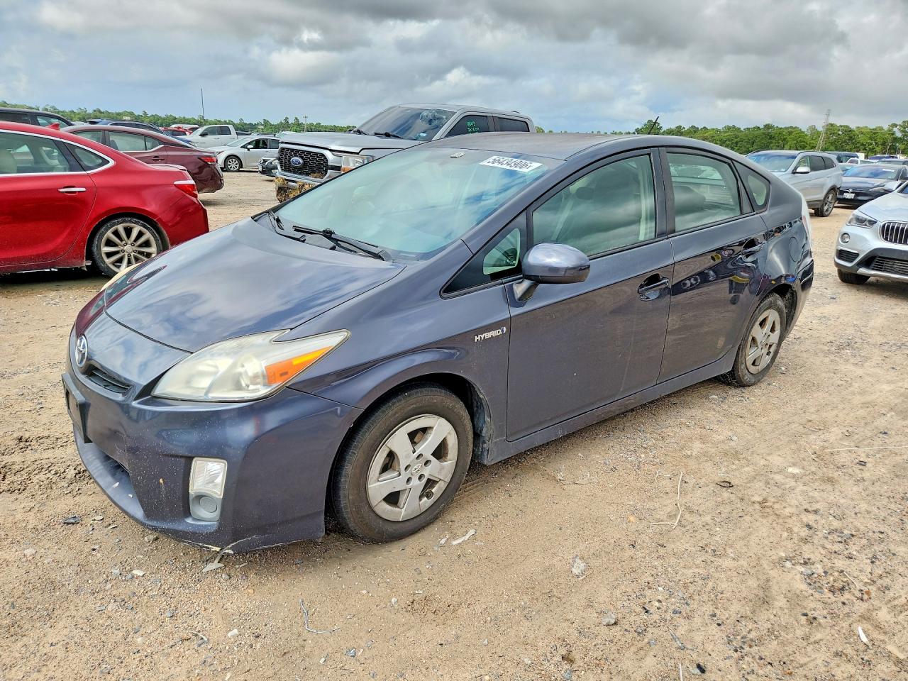 Salvage Toyota Prius Image