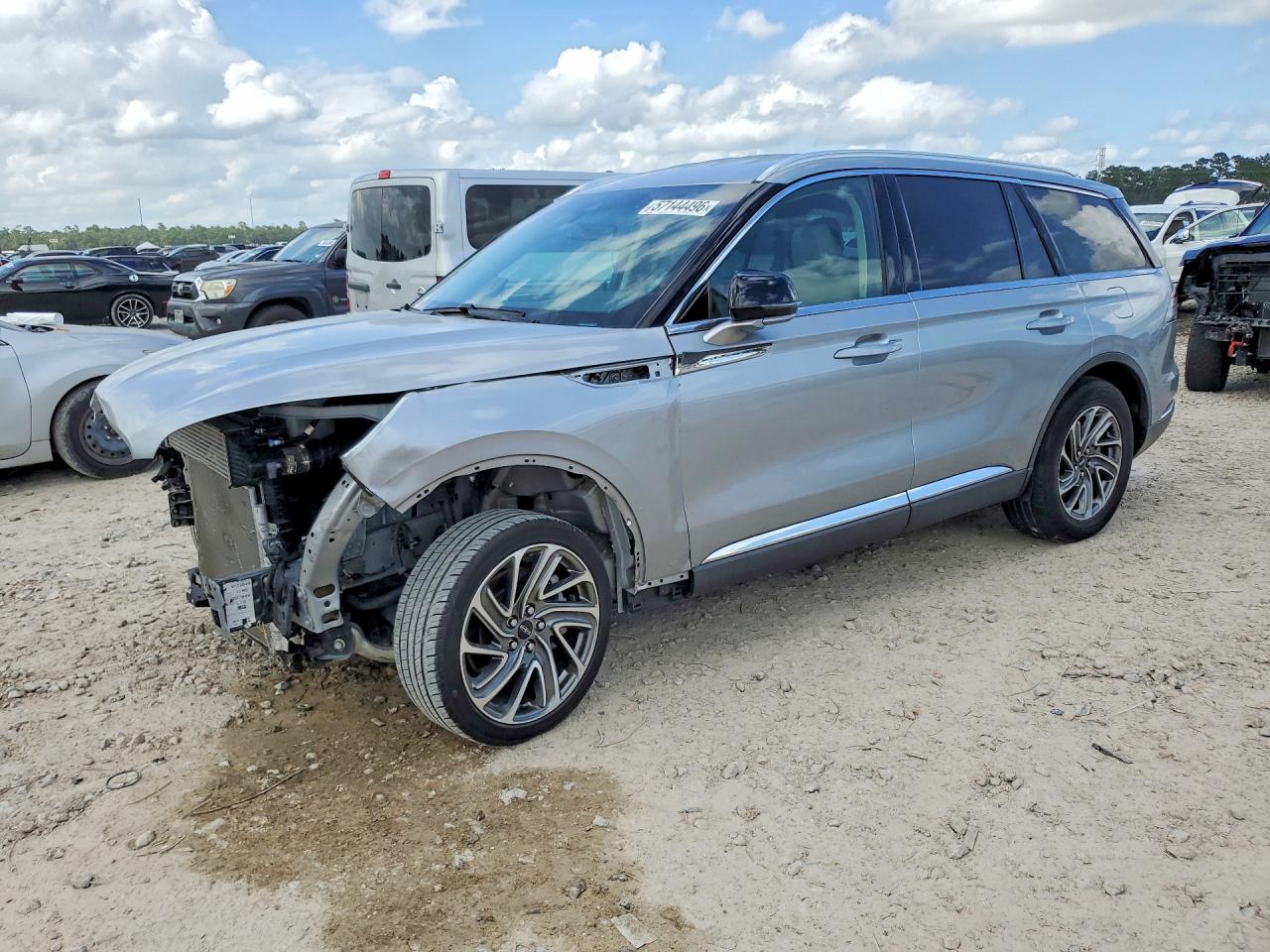 Salvage Lincoln Aviator Image