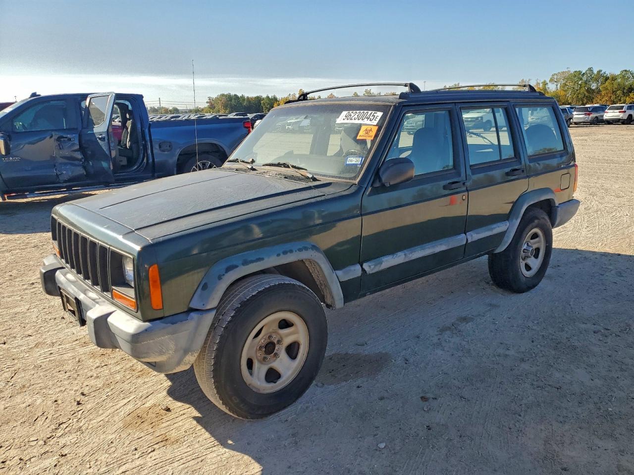 Salvage Jeep Grand Cherokee Image