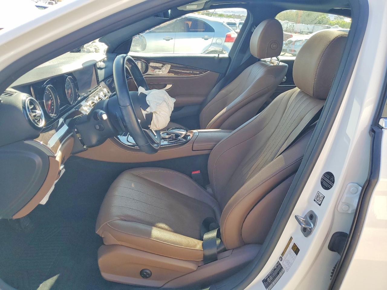 Mercedes-Benz E-Class 300