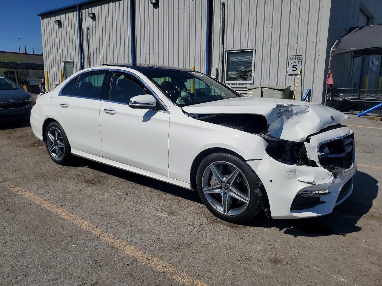 Mercedes-Benz E-Class 300