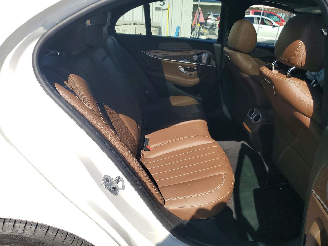 Mercedes-Benz E-Class 300