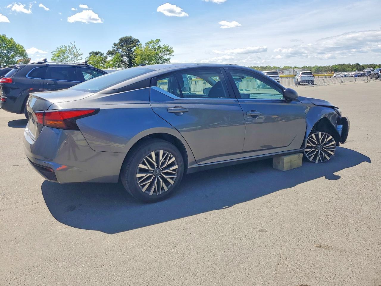 Nissan Altima Sv