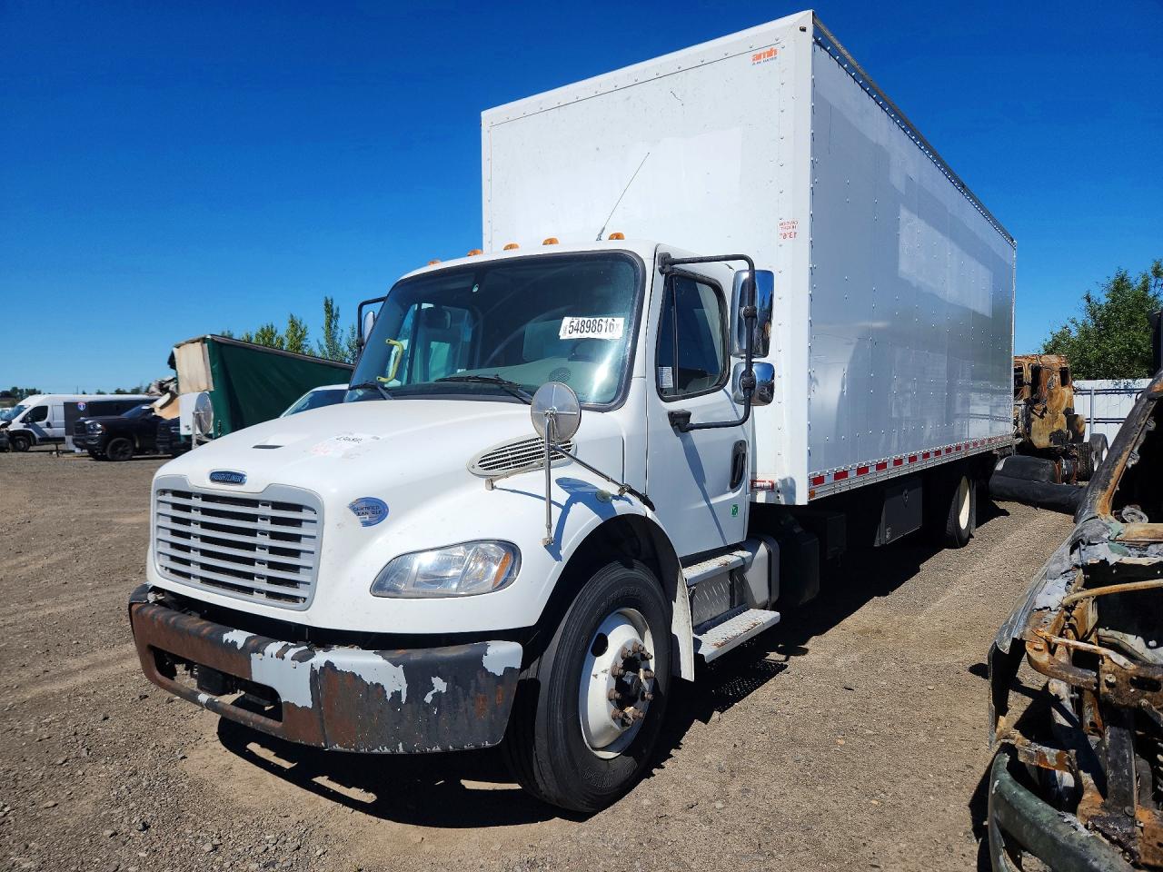 Salvage Freightliner M2 Image