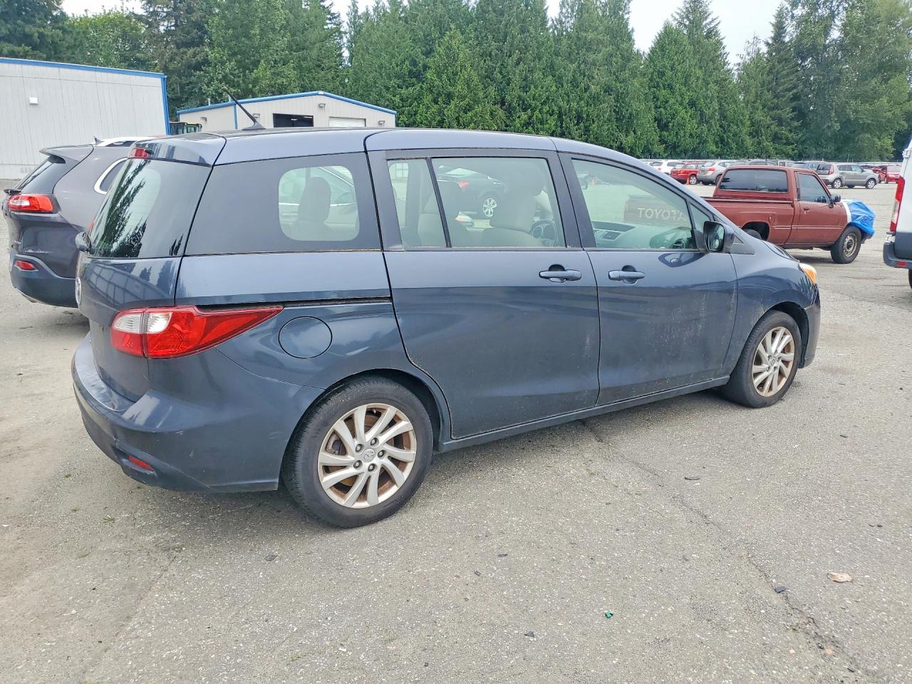 Mazda 5
