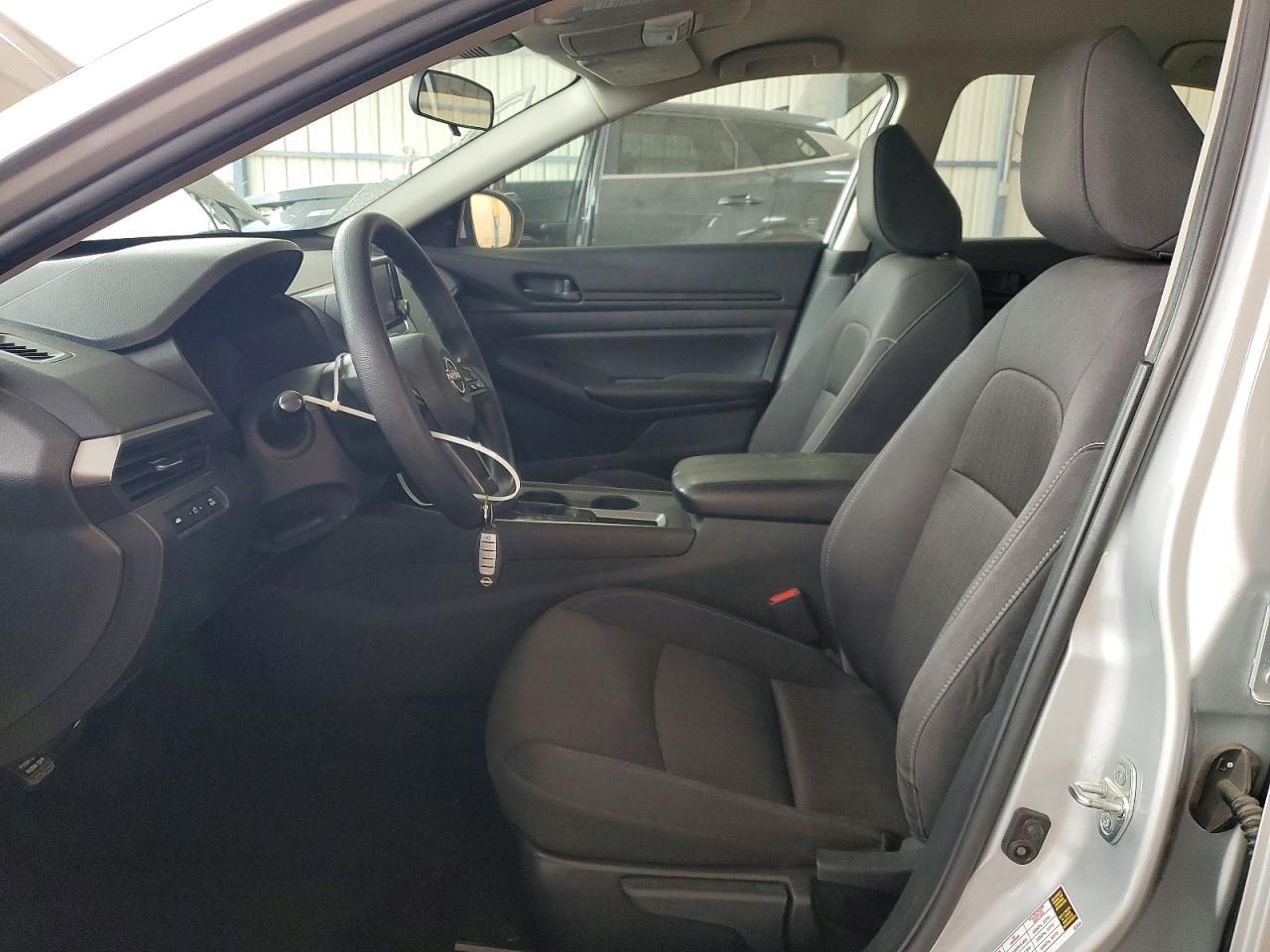 Nissan Altima S