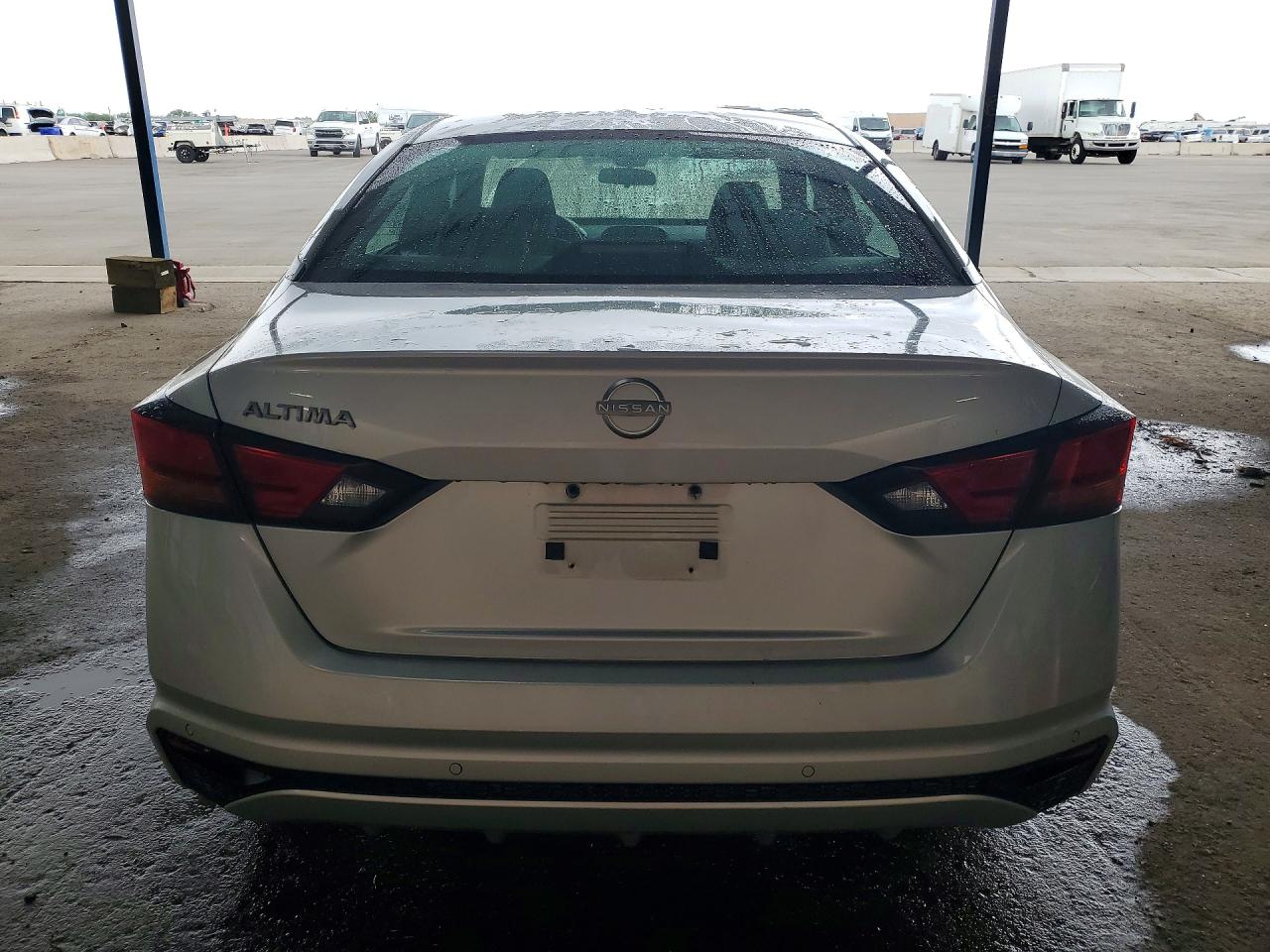 Nissan Altima S