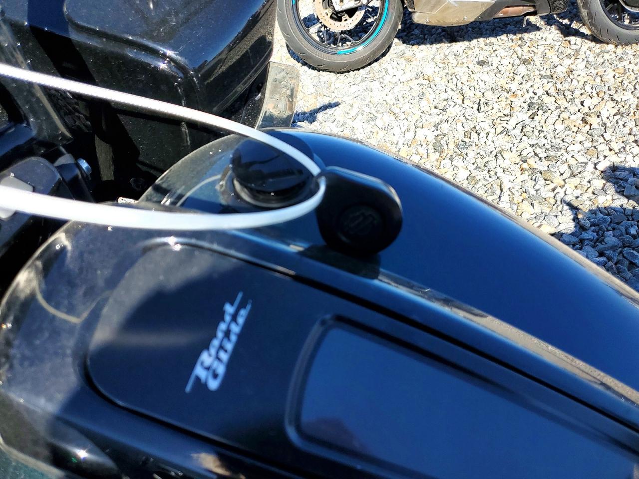 Harley-Davidson Fl
