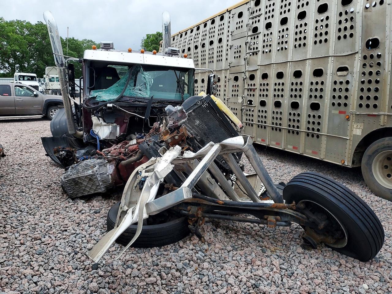 Salvage Mack Anthem Image