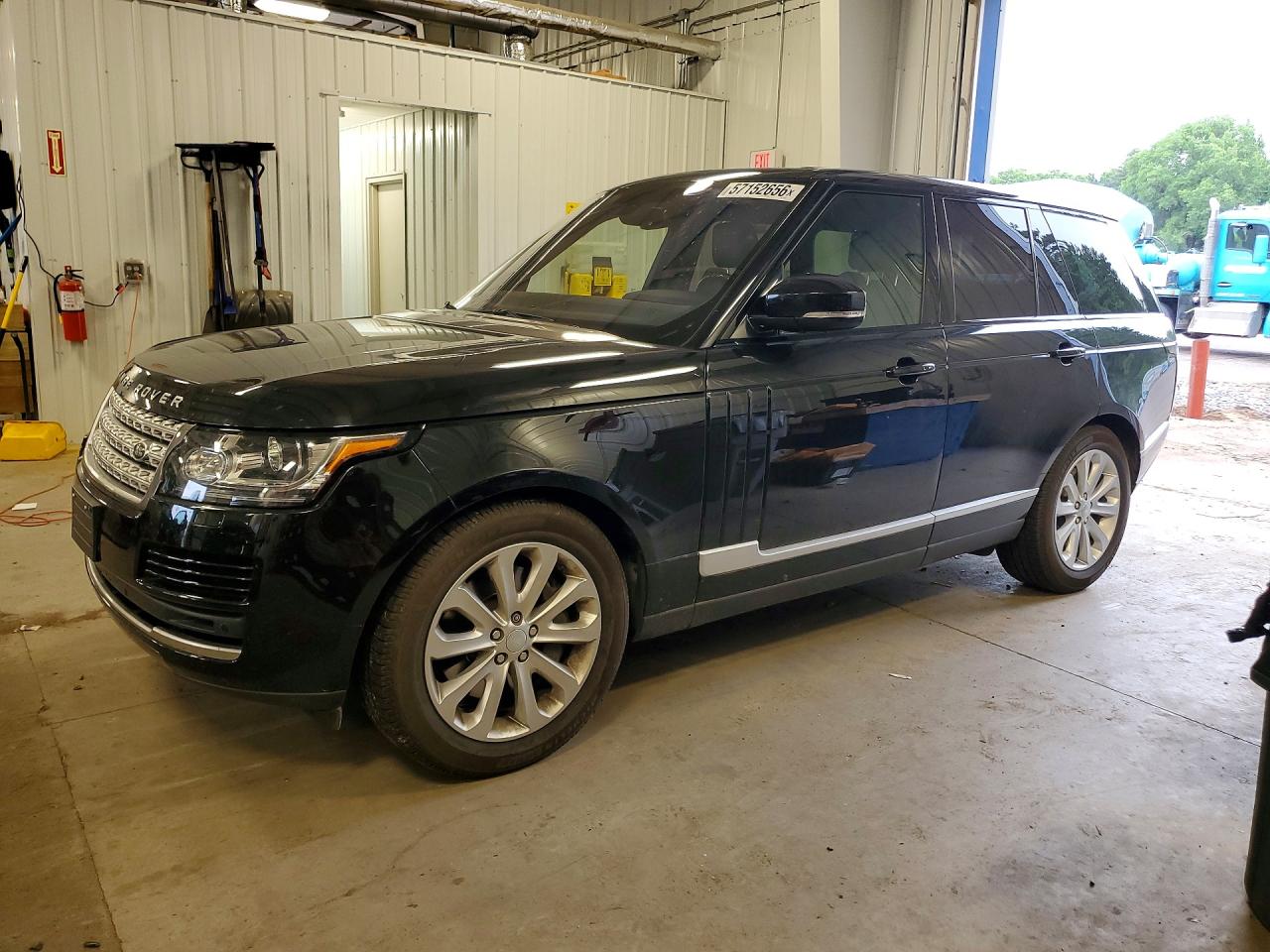 Salvage Land Rover Range Rover Image