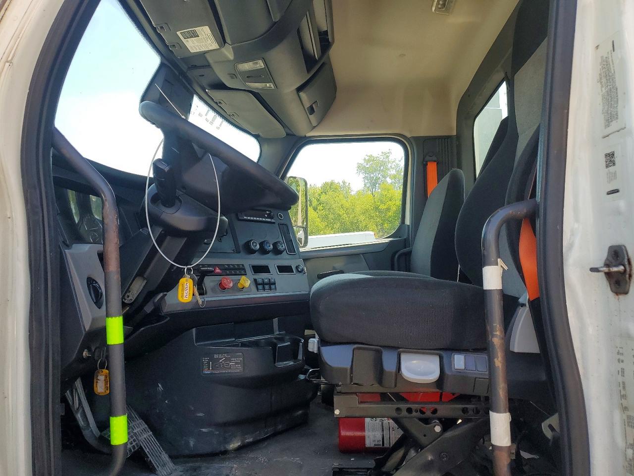 Freightliner Cascadia 126