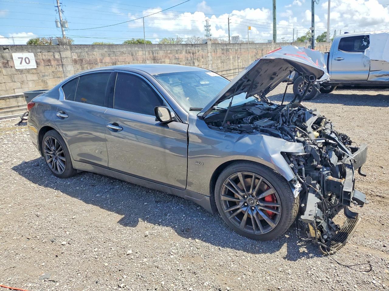 INFINITI Q50 Red Sport 400