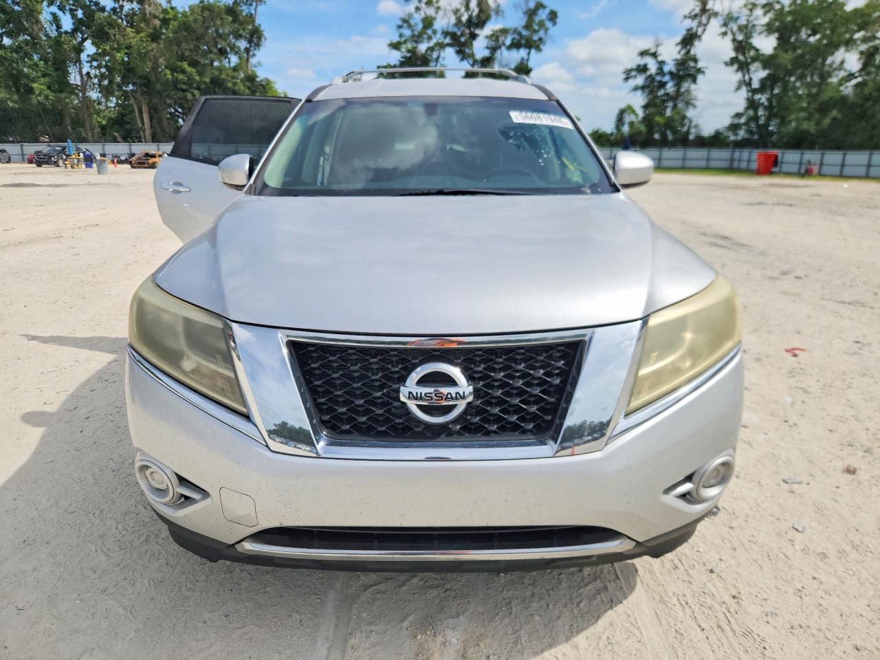 Nissan Pathfinder S
