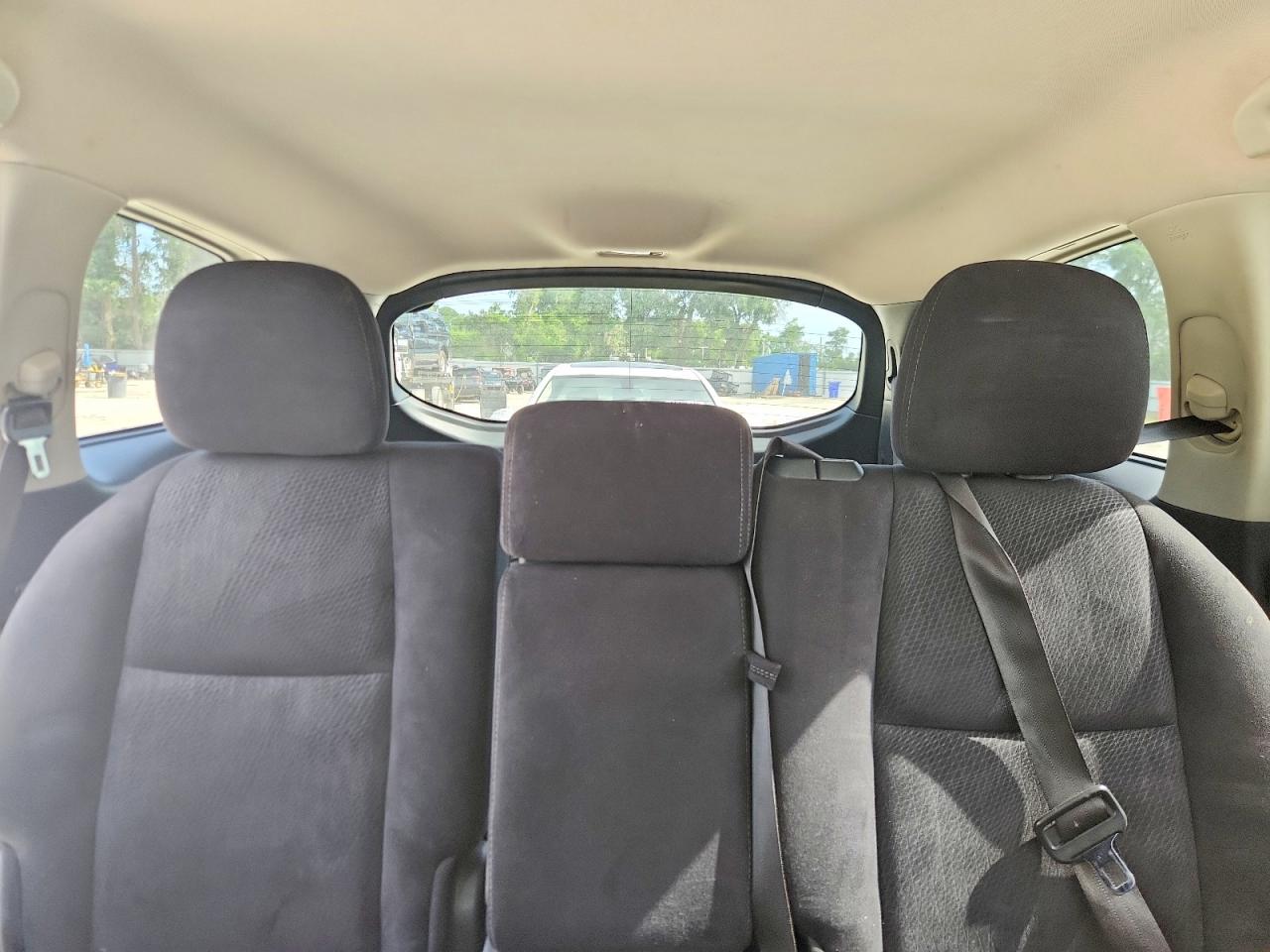 Nissan Pathfinder S