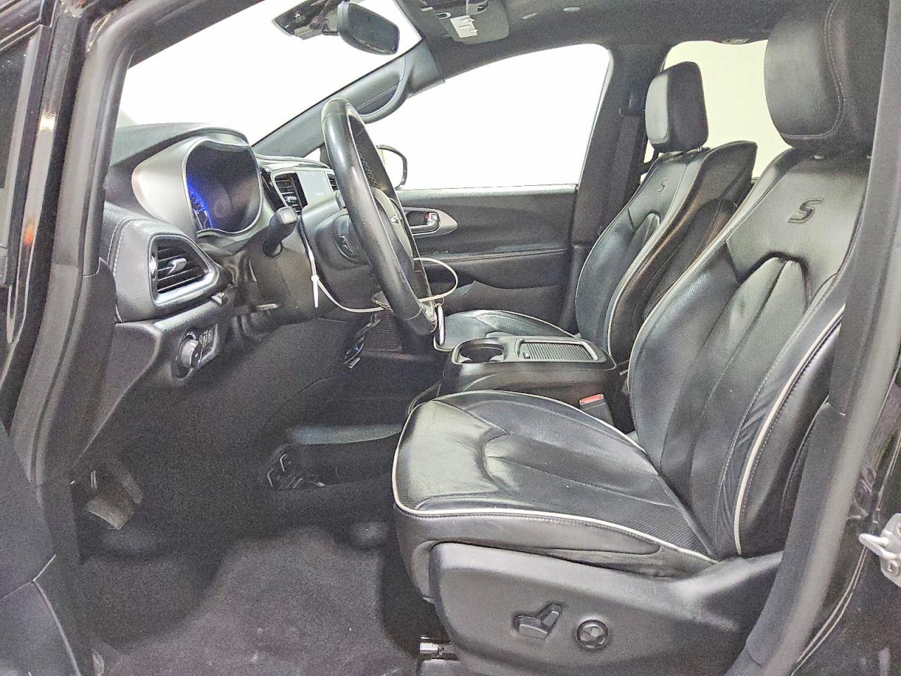Chrysler Pacifica Limited
