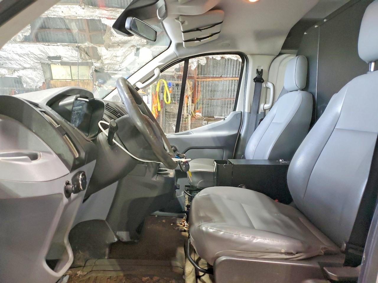 Ford Transit T-150