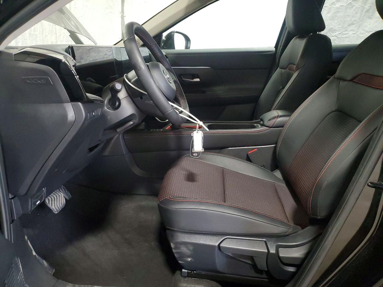 Nissan Kicks Sr