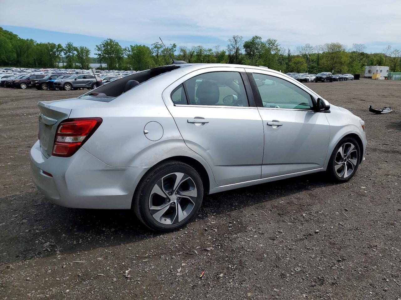 Chevrolet Sonic Premier
