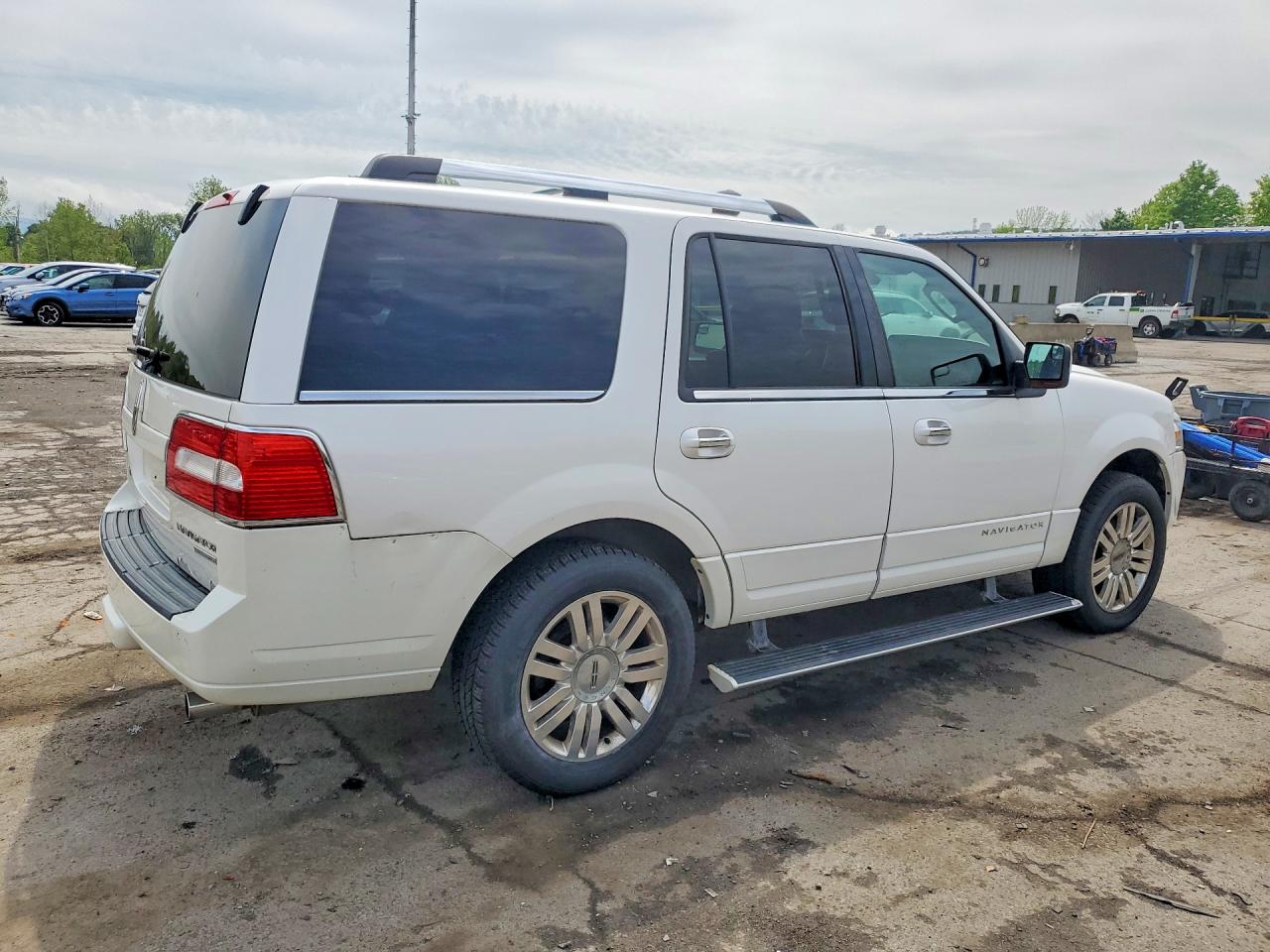 Lincoln Navigator