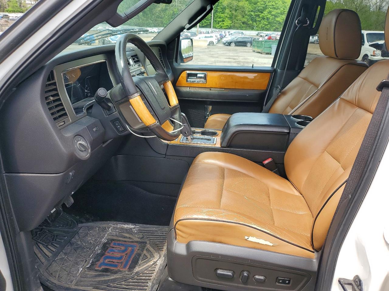 Lincoln Navigator