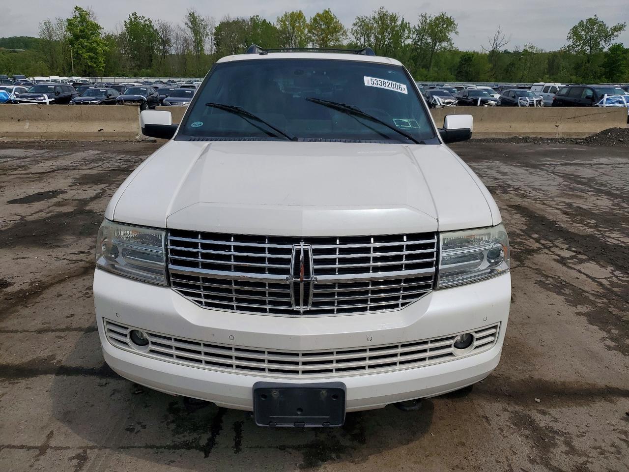 Lincoln Navigator