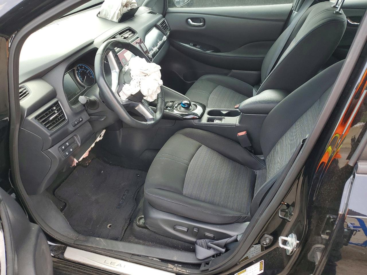 Nissan LEAF Sv Plus