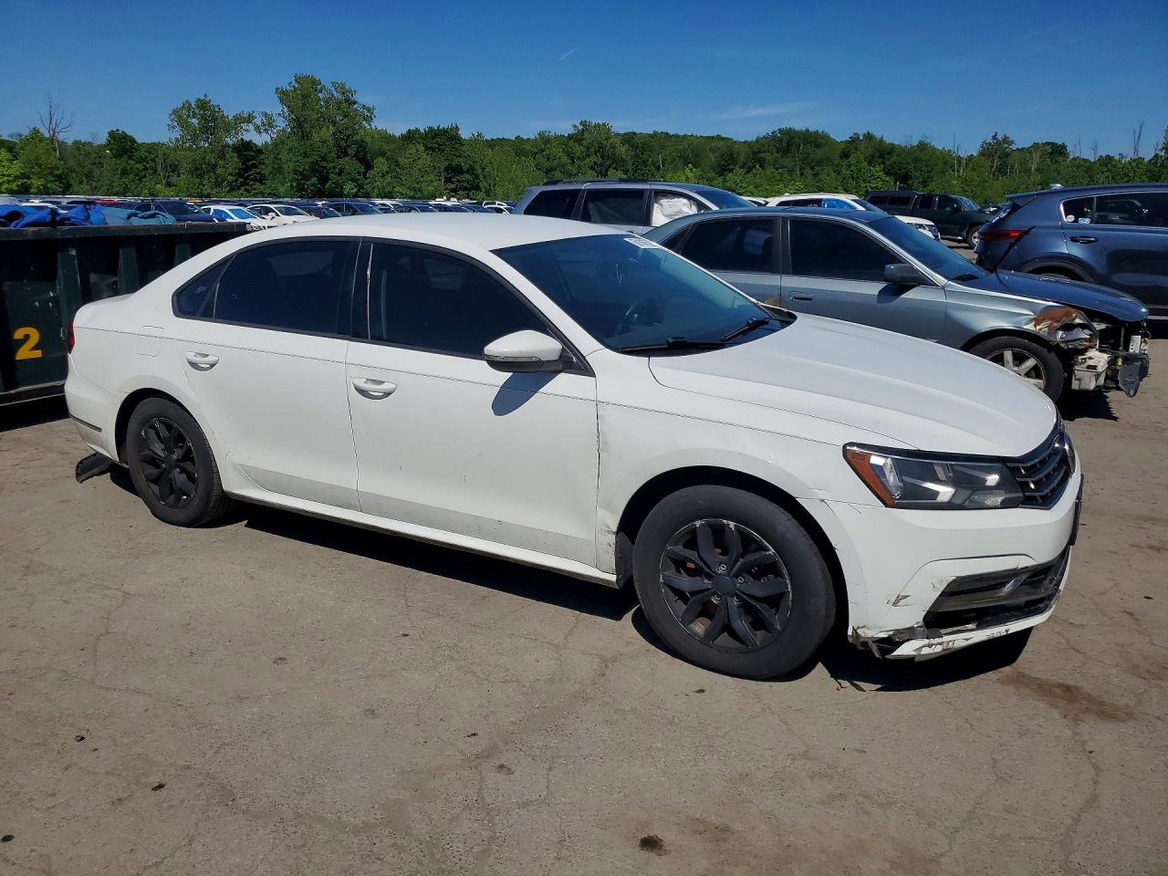 Volkswagen Passat S