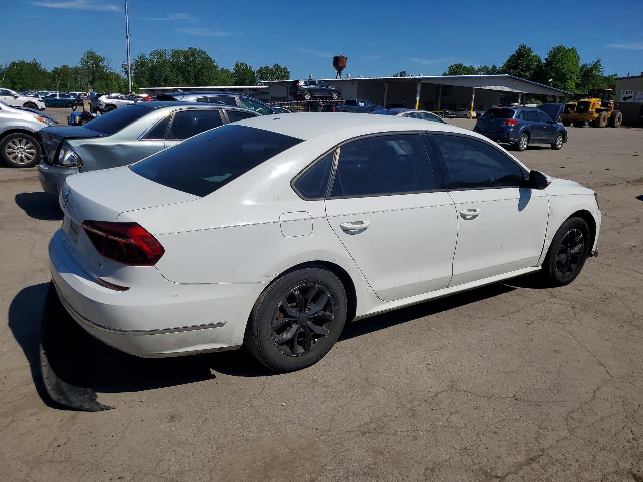 Volkswagen Passat S