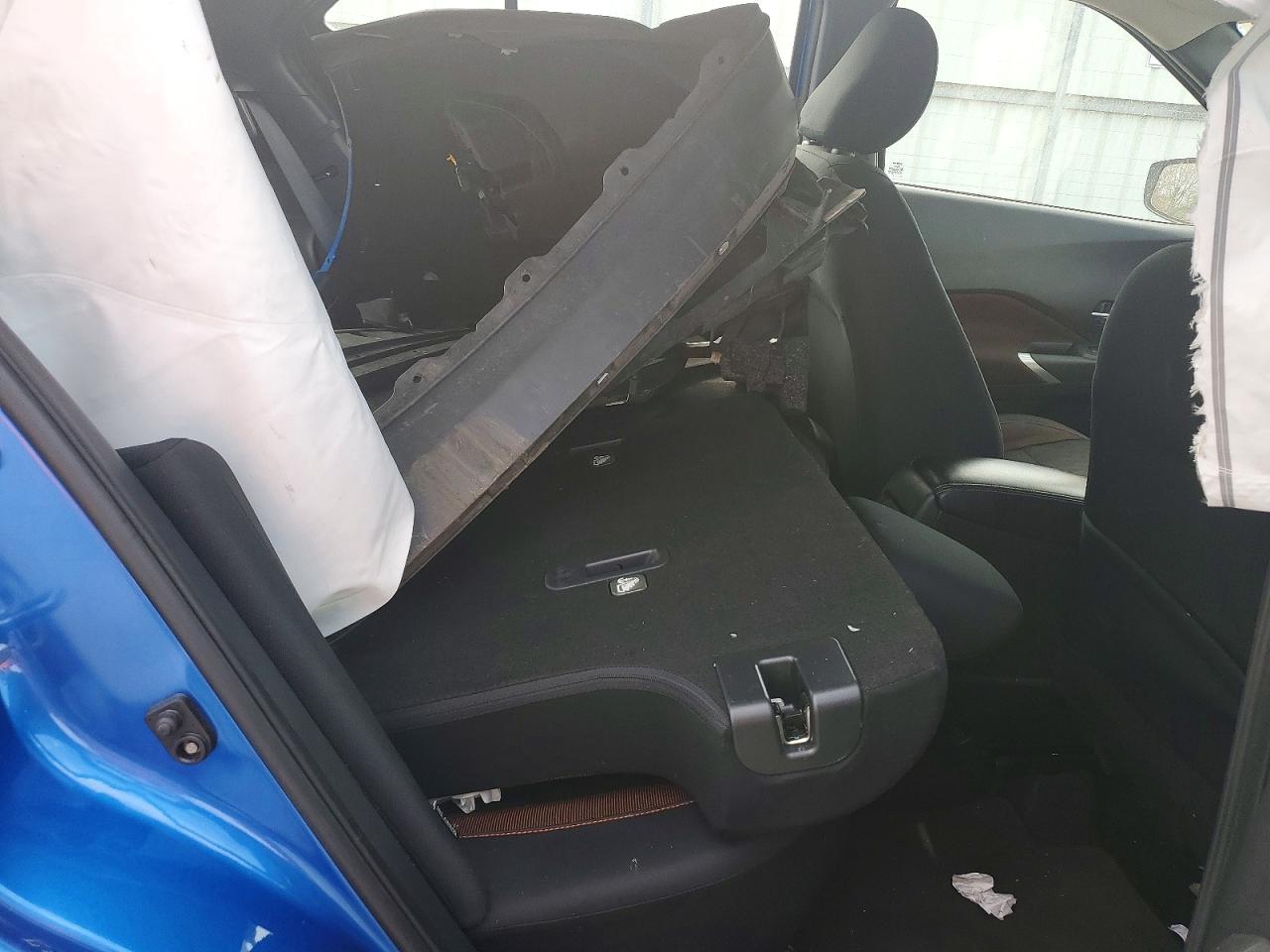 Nissan Kicks Sr