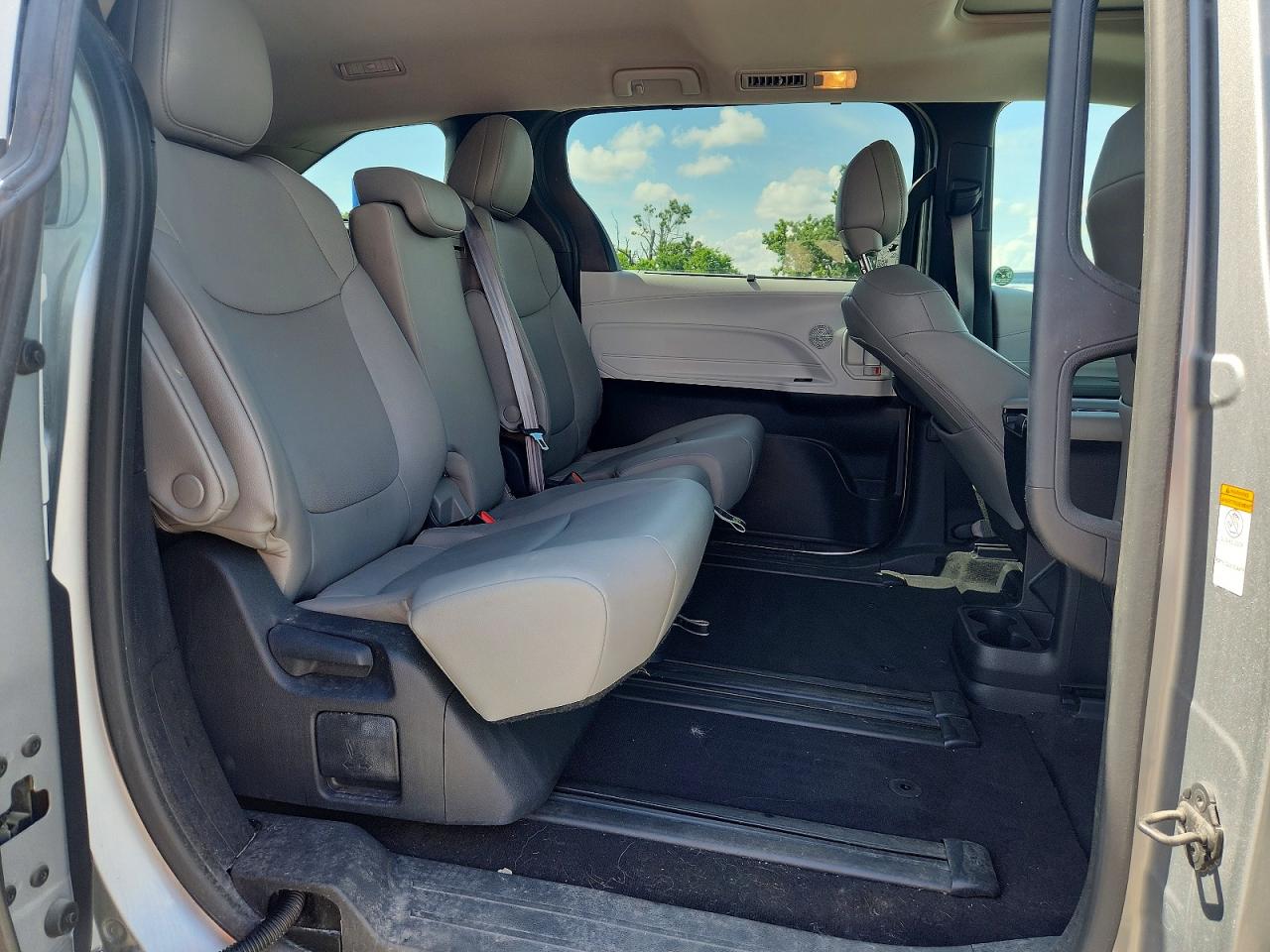 Toyota Sienna Xle 8-passenger