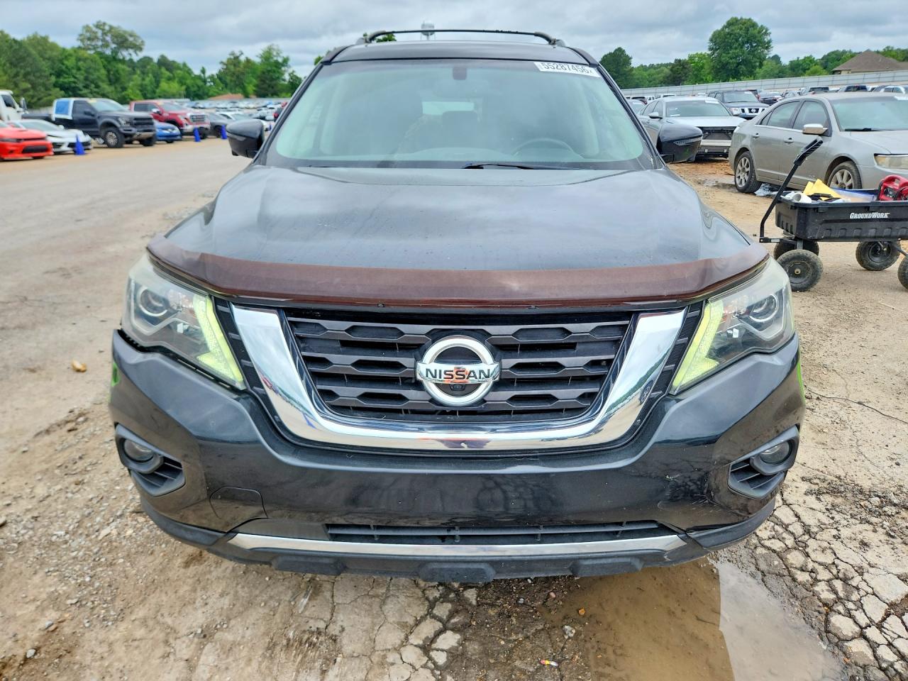 Nissan Pathfinder Platinum