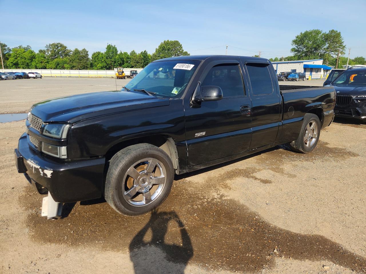 Salvage Chevrolet Silverado Image