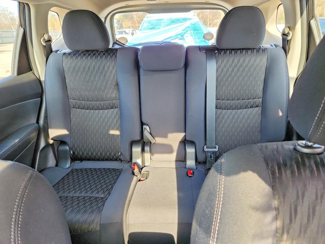 Nissan Rogue S