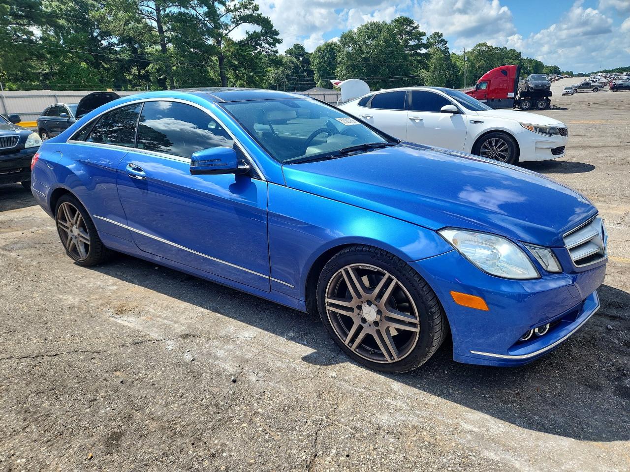 Mercedes-Benz E-Class 350