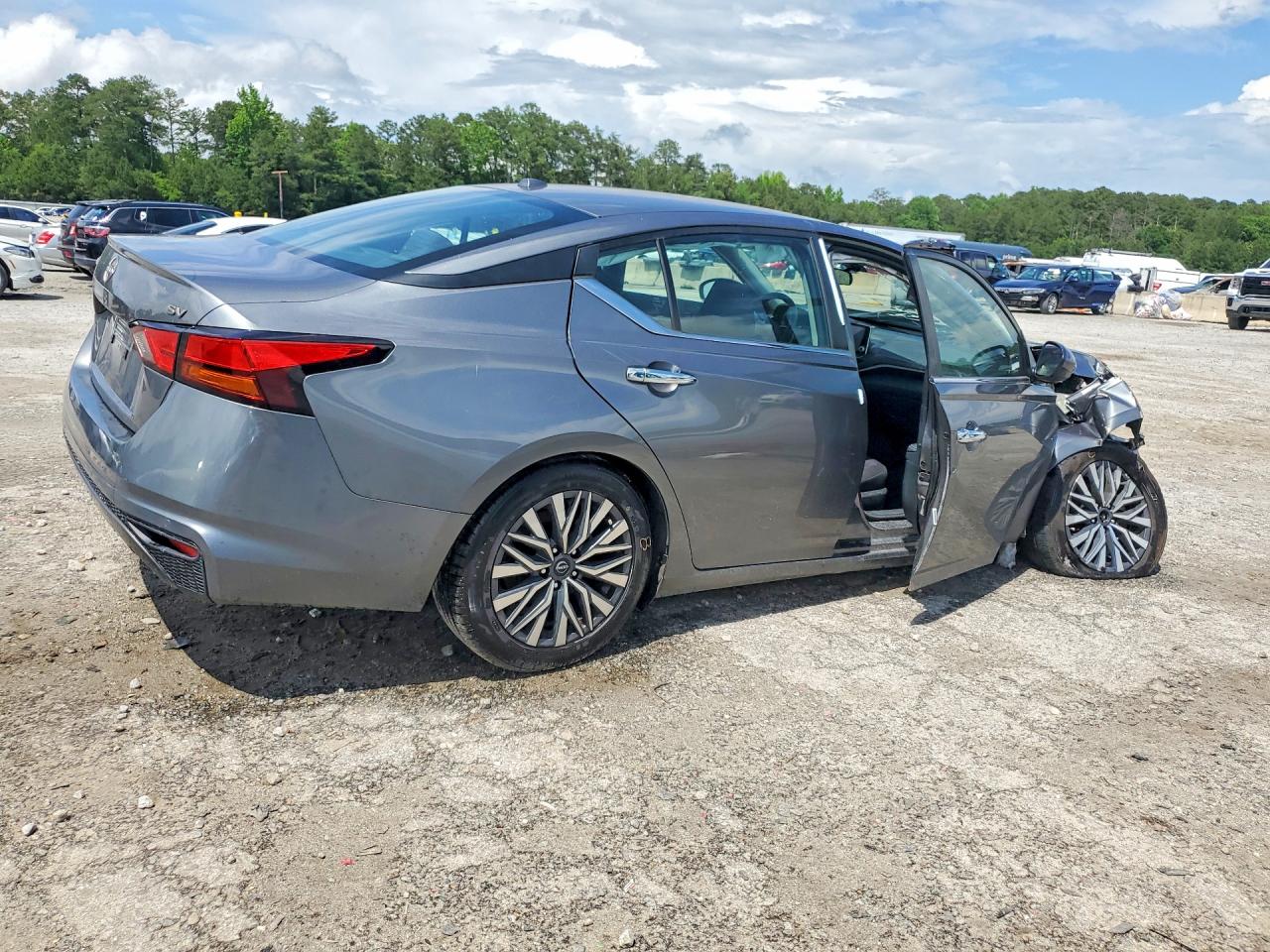 Nissan Altima Sv