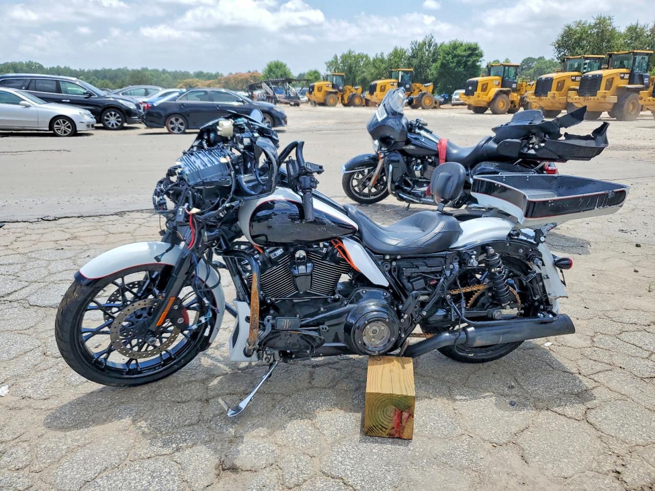 Harley-Davidson Flhxs