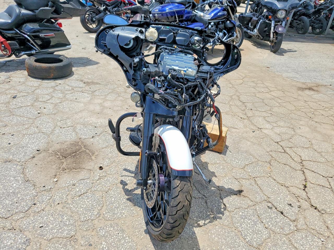 Harley-Davidson Flhxs